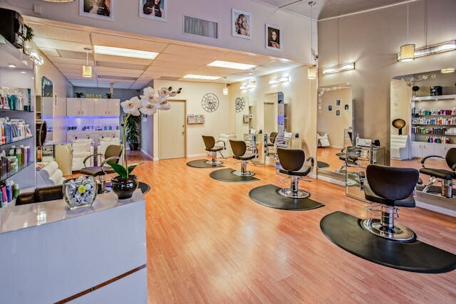 Clean hair salon professionally cleaned