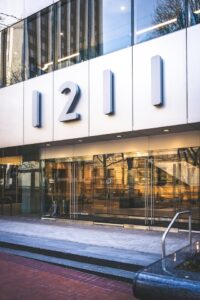 Professionally cleaned exterior commercial windows