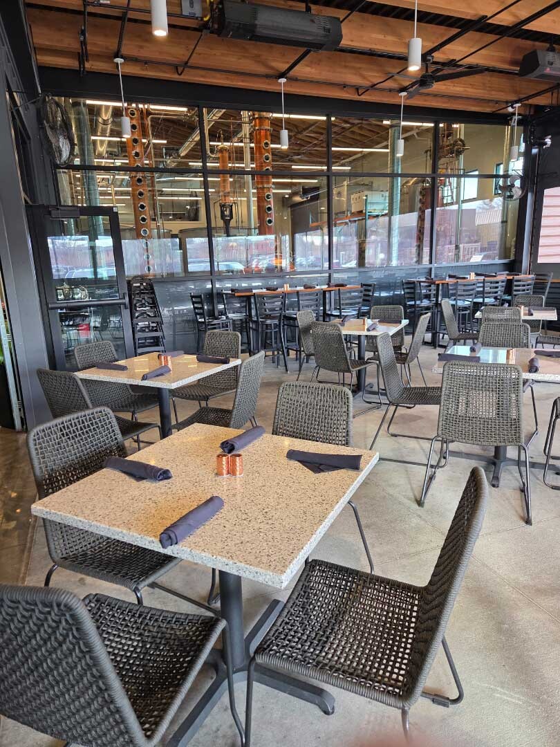 deep-cleaned-restaurant-patio