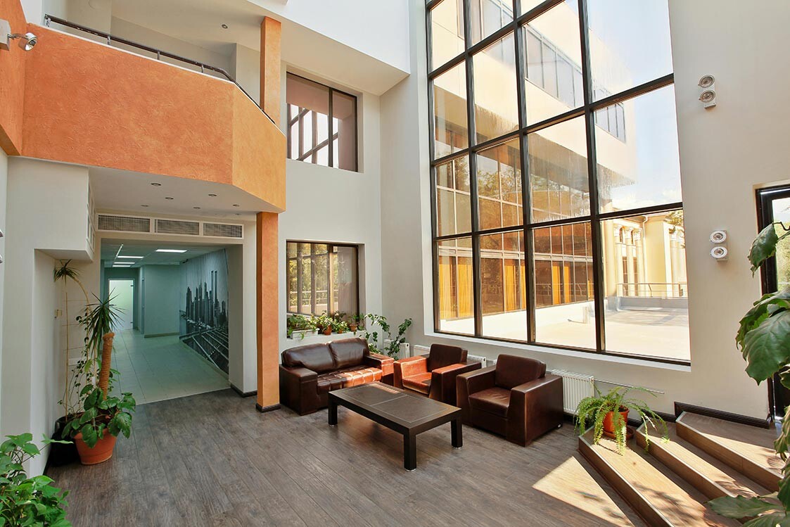Apartment lobby cleaning