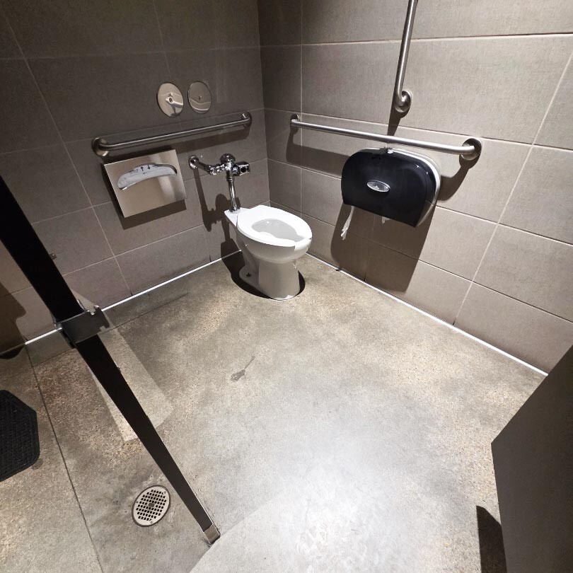 clean gas station restrooms